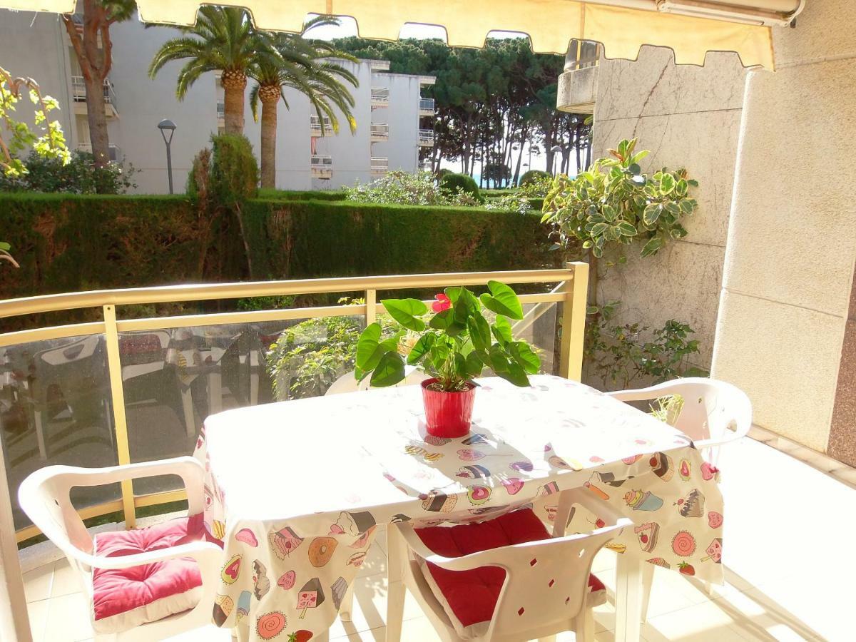 100M2 Big Apartment Private Garden And Pool/ 100M2 Gran Apartamento Jardin Privado Y Piscina / Acogedor Apartamento En Zona Tranquila Y Agradable Cambrils Luaran gambar